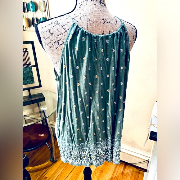 Old Navy Olive Boho Printed Tunic Sleeveless top w/ fringe tie on front neckline - Picture 5 of 6